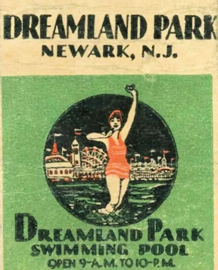 Dreamland Park Swimming Pool
