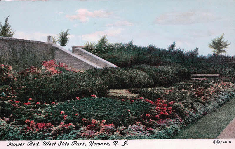 Flowerbed (larger format)
Postcard
